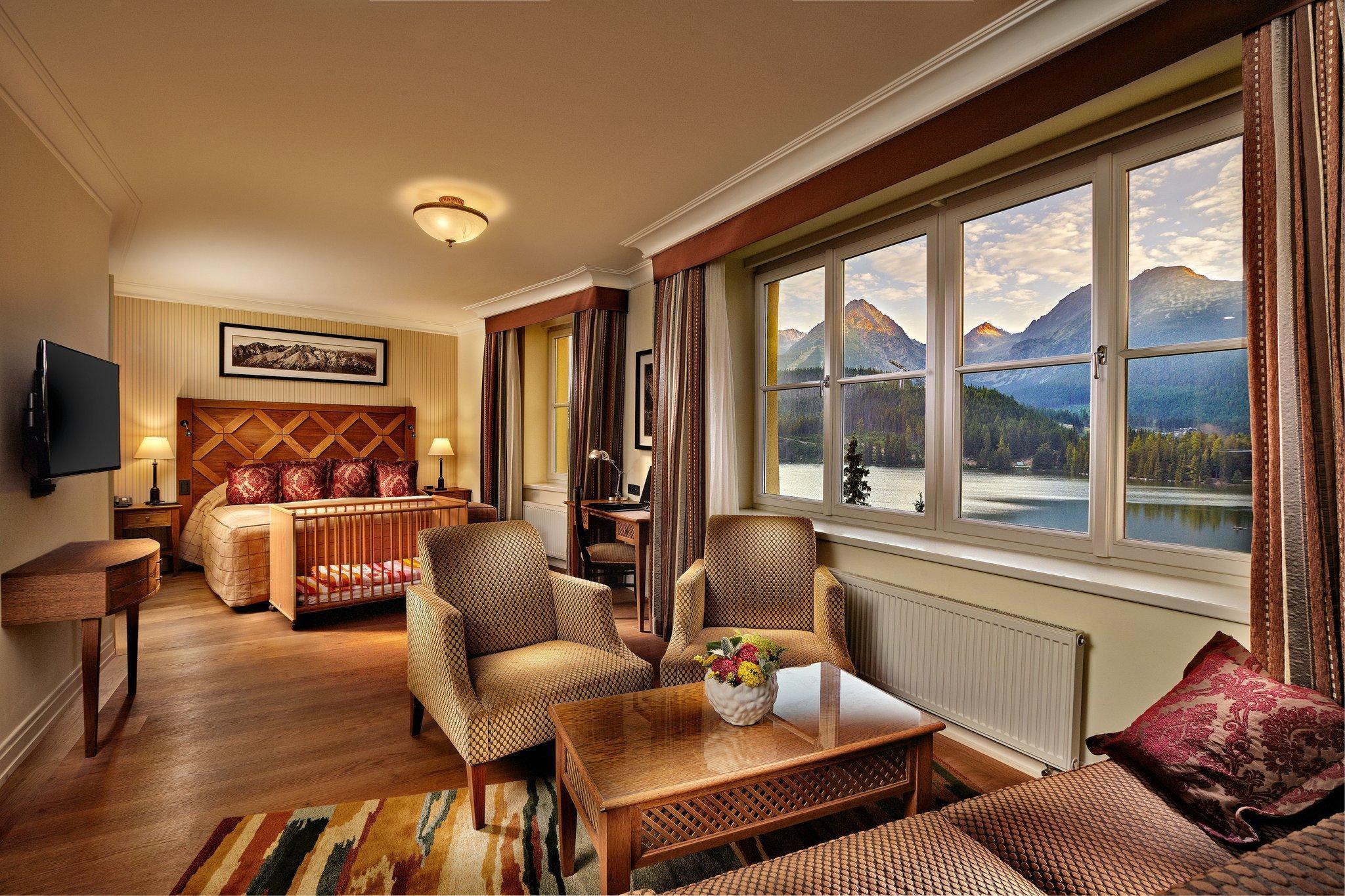 Готель Grand Kempinski High Tatras 5*